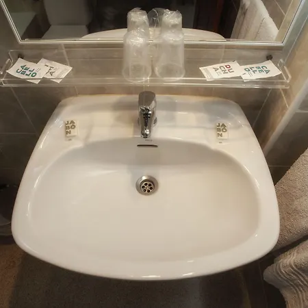 Ξενοδοχείο Eurohotel 2*