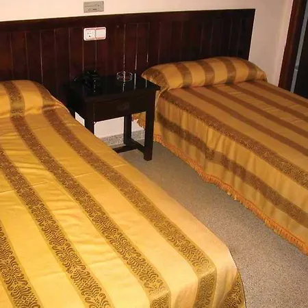 Eurohotel מלון 2*