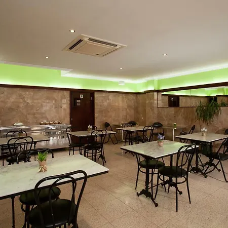 מלון Eurohotel מאהון